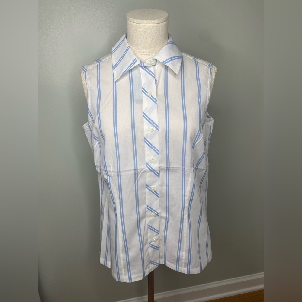 VAN Heusen sleeveless button up